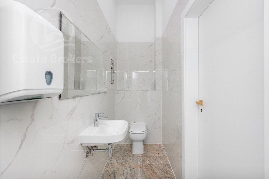 Wrocław, Opor&oacute;w, Lakiernicza, Gotowy lokal usługowy z witryną &ndash; parter | Bez VAT