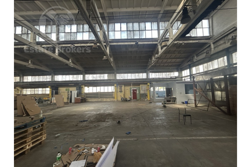 Wrocław, Fabryczna, Grabiszyńska, Magazyn w centrum