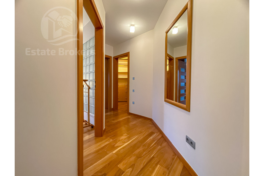 Wrocław, Krzyki, Strońska, Funkcjonalne mieszkanie z dokonałą komunikacją