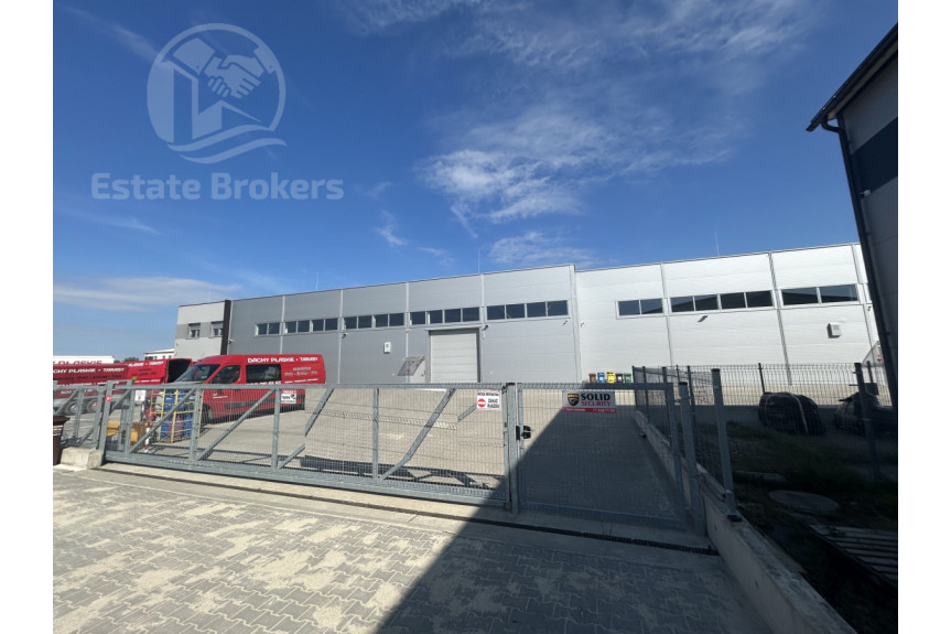 Wrocław, Psie Pole, Kwiatowa, Magazyn 600 m&sup2; z częścią biurową