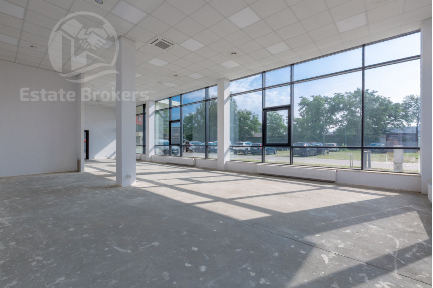 Wrocław, Psie Pole, Żmigrodzka, Nowoczesny budynek &ndash; atrakcyjna lokalizacja