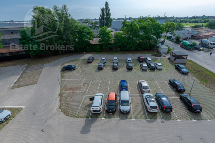 Wrocław, Psie Pole, Żmigrodzka, Nowoczesny budynek &ndash; atrakcyjna lokalizacja