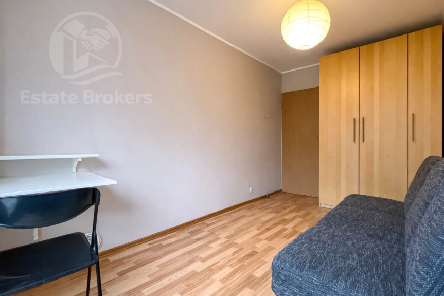 Wrocław, Krzyki, Łączności, Dwustronne mieszkanie dla rodziny z balkonem