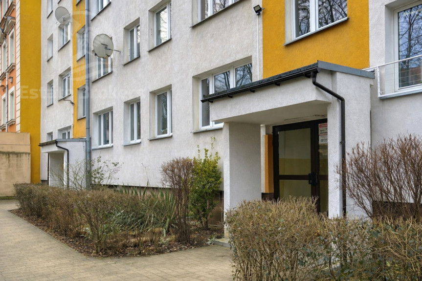 Wrocław, Krzyki, Łączności, Dwustronne mieszkanie dla rodziny z balkonem