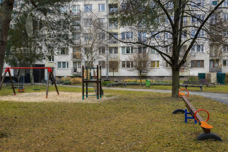 Wrocław, Krzyki, Łączności, Dwustronne mieszkanie dla rodziny z balkonem