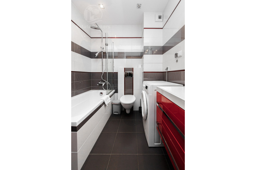 Wrocław, Przedmieście Oławskie, Na Grobli, Kawalerka w centrum z widokiem na rzekę ENG/УКР