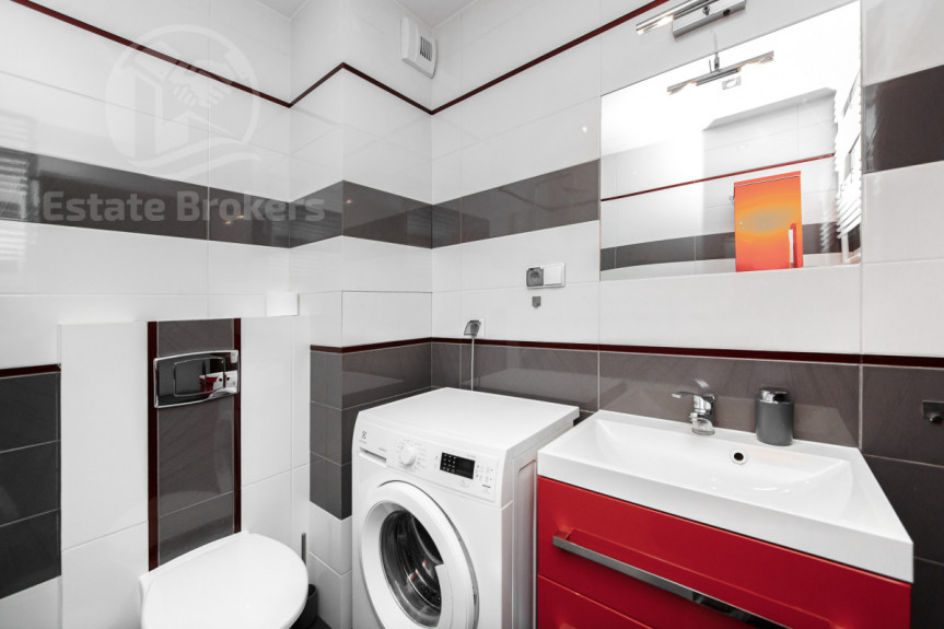 Wrocław, Przedmieście Oławskie, Na Grobli, Kawalerka w centrum z widokiem na rzekę ENG/УКР