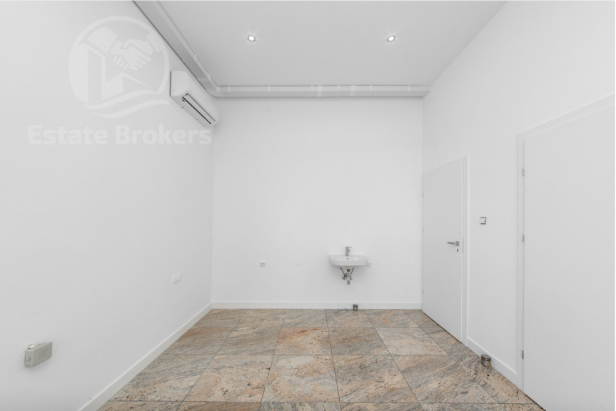 Wrocław, Opor&oacute;w, Lakiernicza, Gotowy lokal usługowy z witryną &ndash; parter | Bez VAT