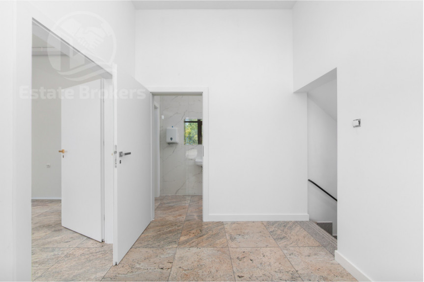 Wrocław, Opor&oacute;w, Lakiernicza, Gotowy lokal usługowy z witryną &ndash; parter | Bez VAT