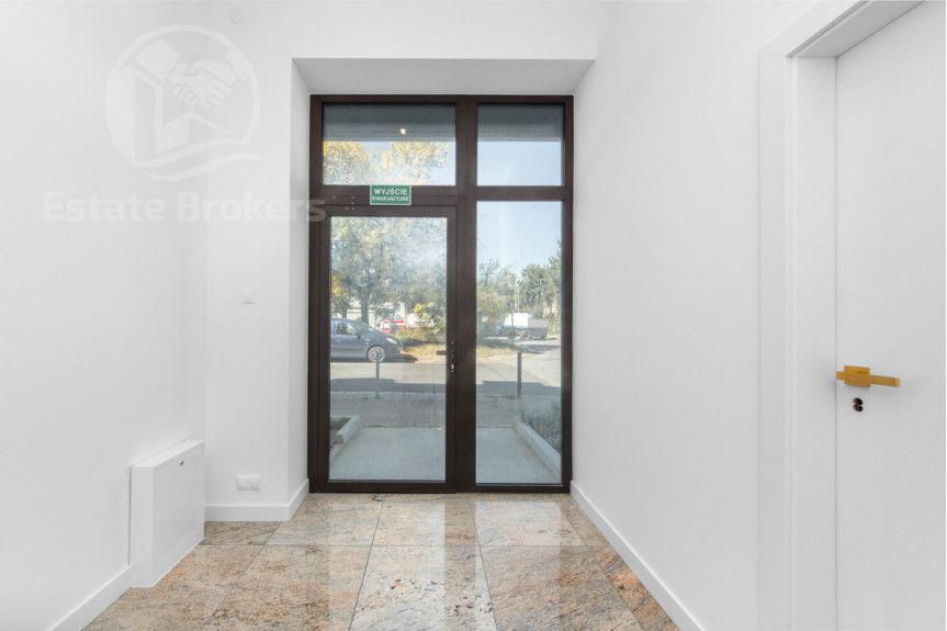 Wrocław, Opor&oacute;w, Lakiernicza, Gotowy lokal usługowy z witryną &ndash; parter | Bez VAT