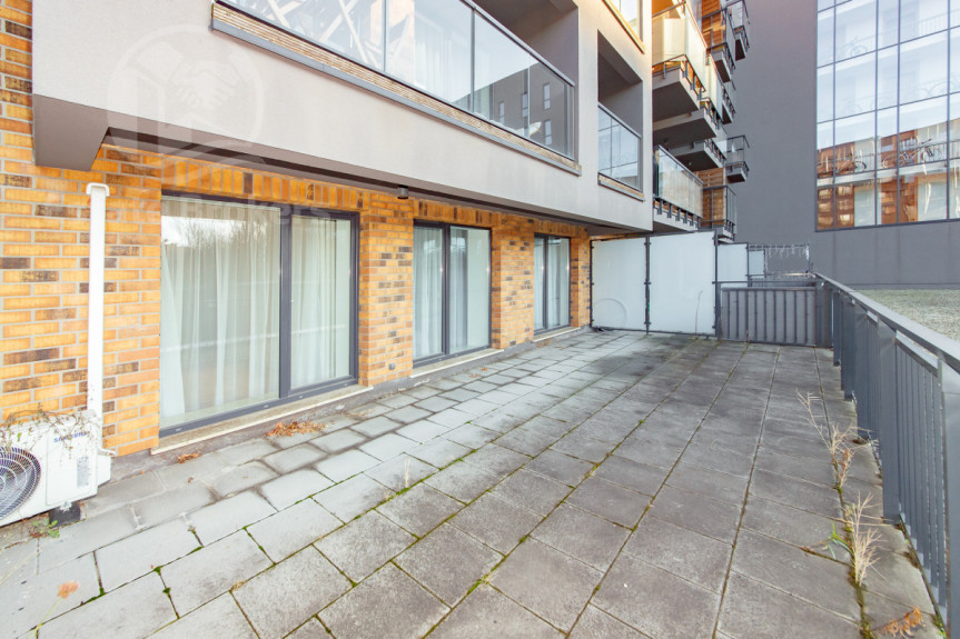 Wrocław, Śr&oacute;dmieście, Kępa Mieszczańska, 3 pokoje z garderobą | Duży prywatny taras