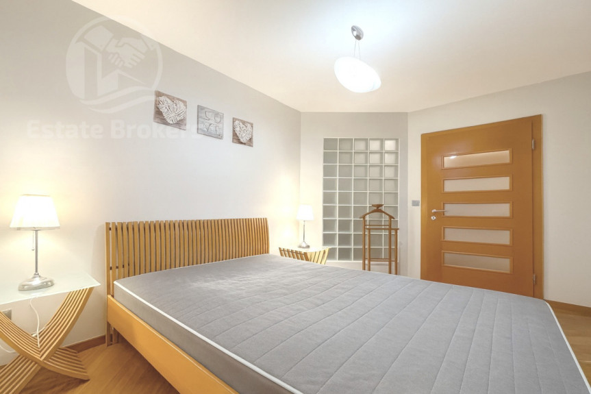 Wrocław, Krzyki, Strońska, Funkcjonalne mieszkanie z dwoma balkonami