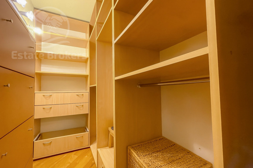 Wrocław, Krzyki, Strońska, Funkcjonalne mieszkanie z dwoma balkonami