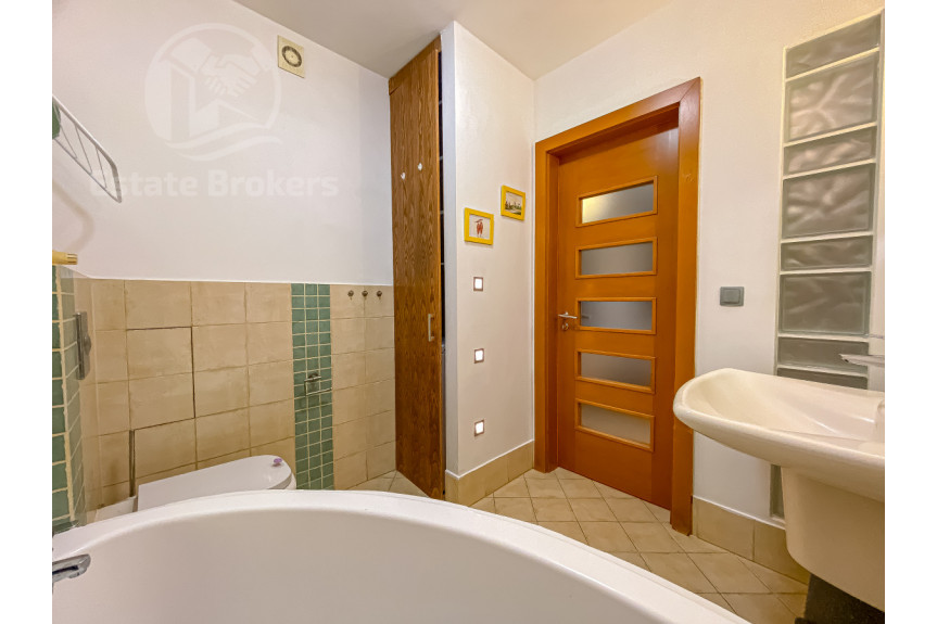 Wrocław, Krzyki, Strońska, Funkcjonalne mieszkanie z dwoma balkonami