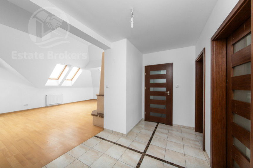 Wrocław, Psie Pole, Odolanowska, 3 pokoi | Kom&oacute;rka | Garaż | Ogr&oacute;dek