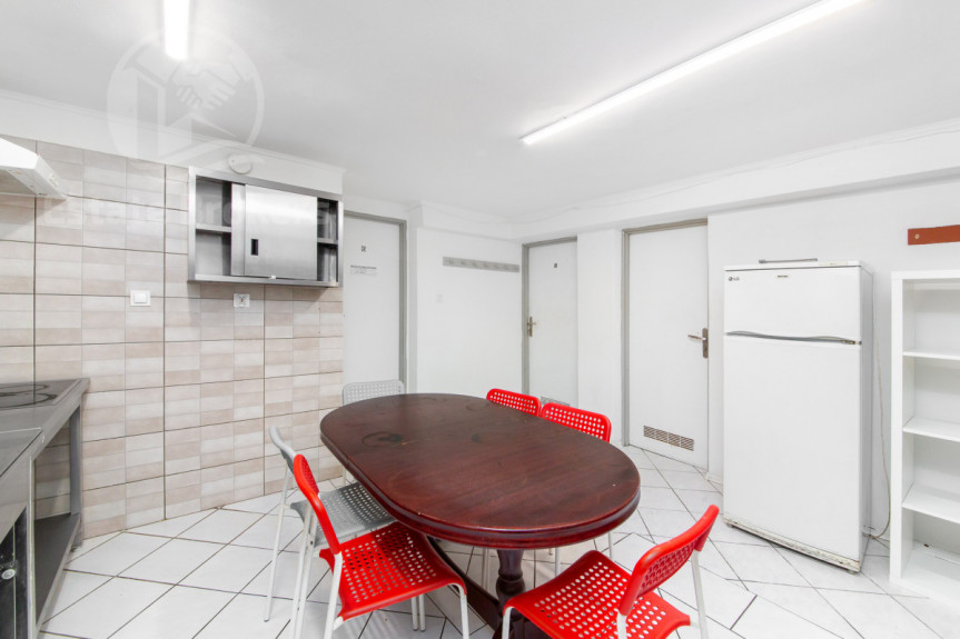 Wrocław, Ołtaszyn, Ułańska, Dom dla pracownik&oacute;w l Na 50 os&oacute;b l Działka 900 m2