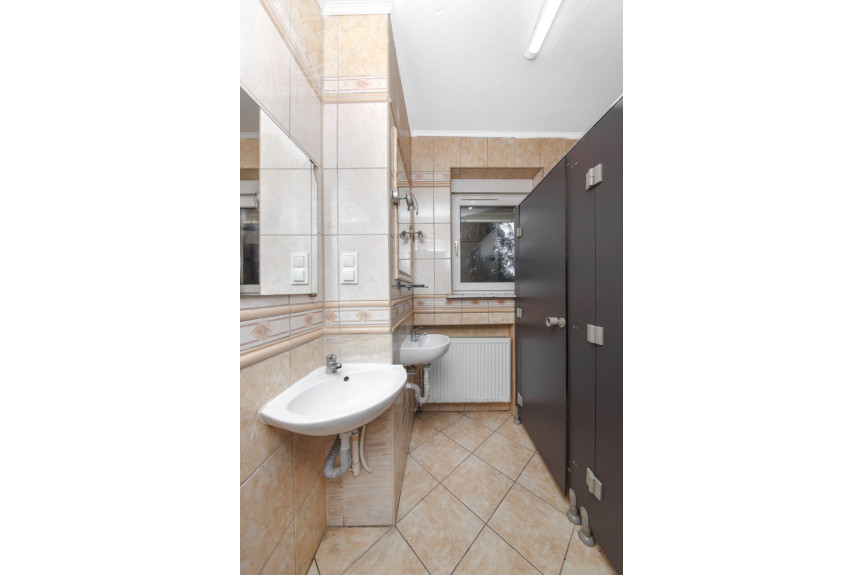 Wrocław, Ołtaszyn, Ułańska, Dom dla pracownik&oacute;w l Na 50 os&oacute;b l Działka 900 m2