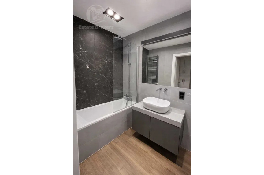 Wrocław, Śr&oacute;dmieście, Jedności Narodowej, Browary WrocławskieKlimaKom&oacute;rkaHome office