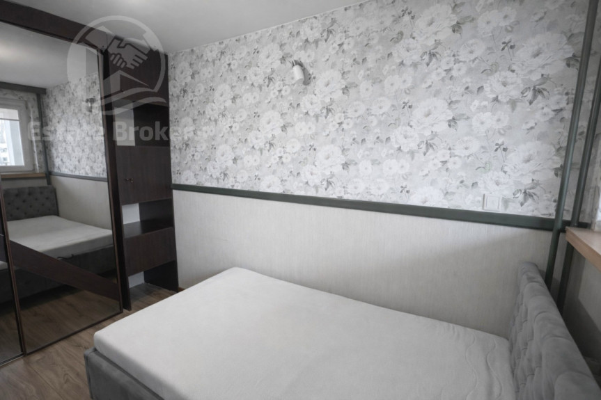 Wrocław, Krzyki, Gen. Kazimierza Pułaskiego, Przestronny apartament z oddzielną kuchnią