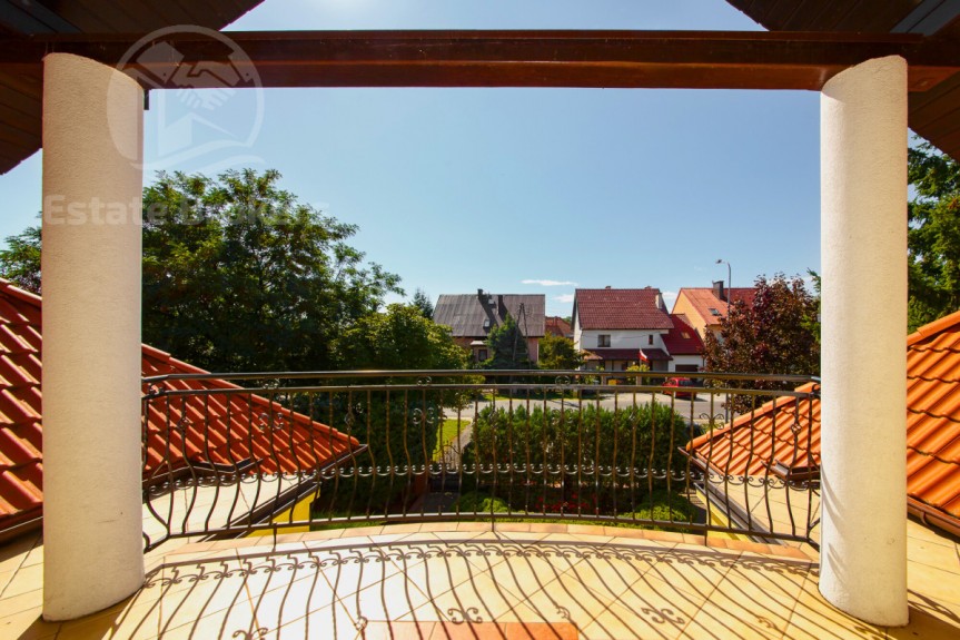 powiat wrocławski, Ż&oacute;rawina, Sportowa, Funkcjonalny dom dla rodziny lub pod działalność