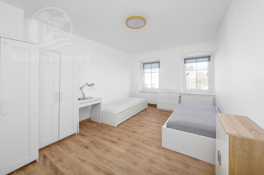 Wrocław, Śr&oacute;dmieście, Słowiańska, 4 pokoje / po remoncie/ już z NAJEMCĄ