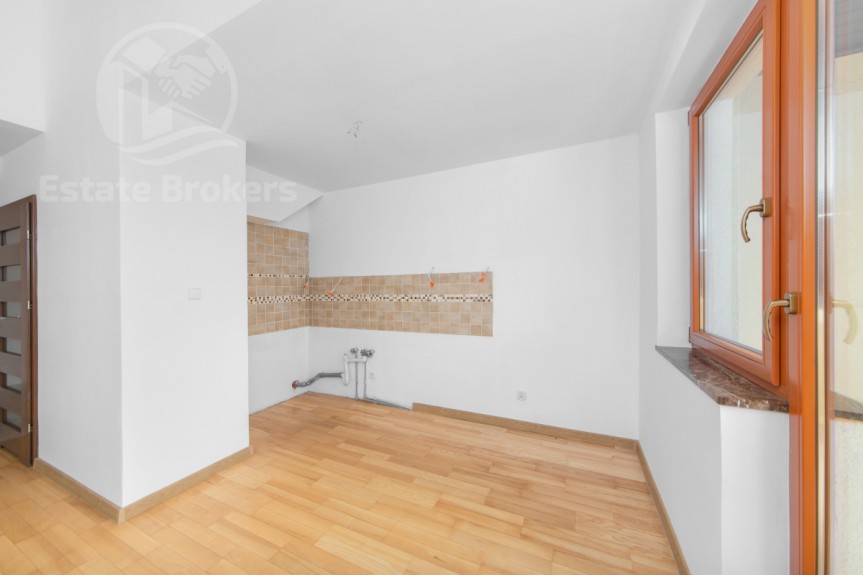 Wrocław, Psie Pole, Jana Iii Sobieskiego, 3 pokoi | Kom&oacute;rka | Garaż | Ogr&oacute;dek