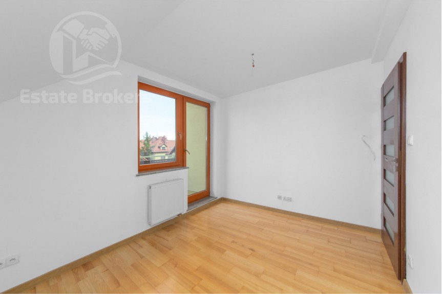 Wrocław, Psie Pole, Jana Iii Sobieskiego, 3 pokoi | Kom&oacute;rka | Garaż | Ogr&oacute;dek