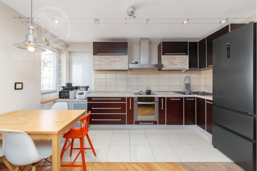 Wrocław, Tarnogaj, Świeradowska, Dwupoziomowe 3 pokoje | Balkon | Widok na patio