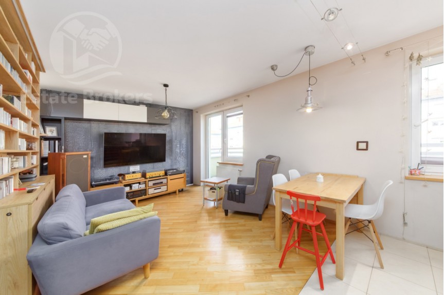 Wrocław, Tarnogaj, Świeradowska, Dwupoziomowe 3 pokoje | Balkon | Widok na patio