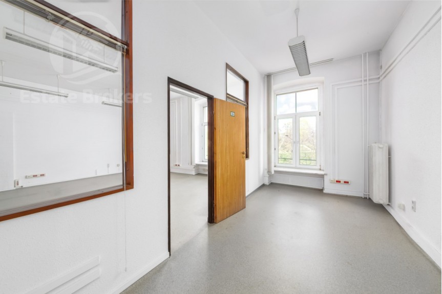 Wrocław, Stare Miasto, Podwale, Budynek pod szkołę prywatną