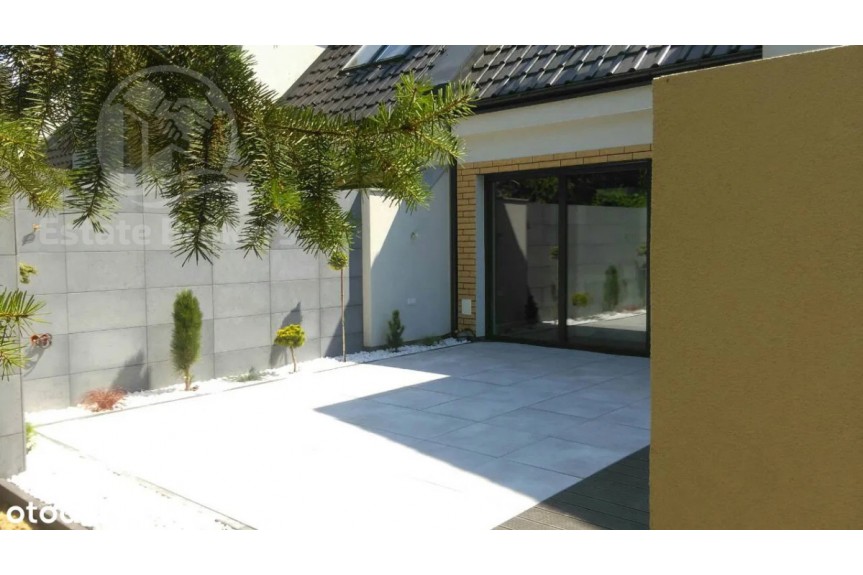 Wrocław, Krzyki, Gen. Stefana Grota-Roweckiego, Dom bliźniak 168 m&sup2; na zamkniętym osiedlu