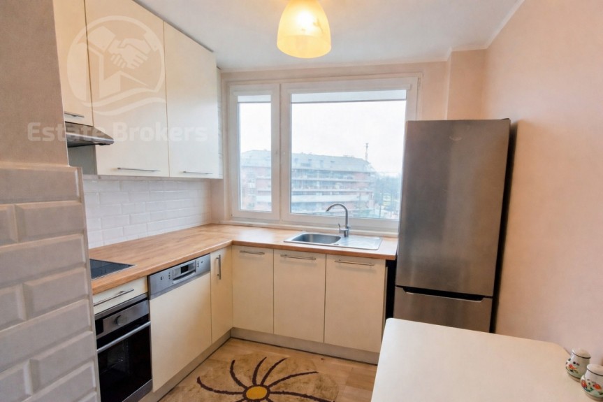 Wrocław, R&oacute;żanka, Macedońska, Widok na rzekę | Rozkładowe 2 pok | R&oacute;żanka