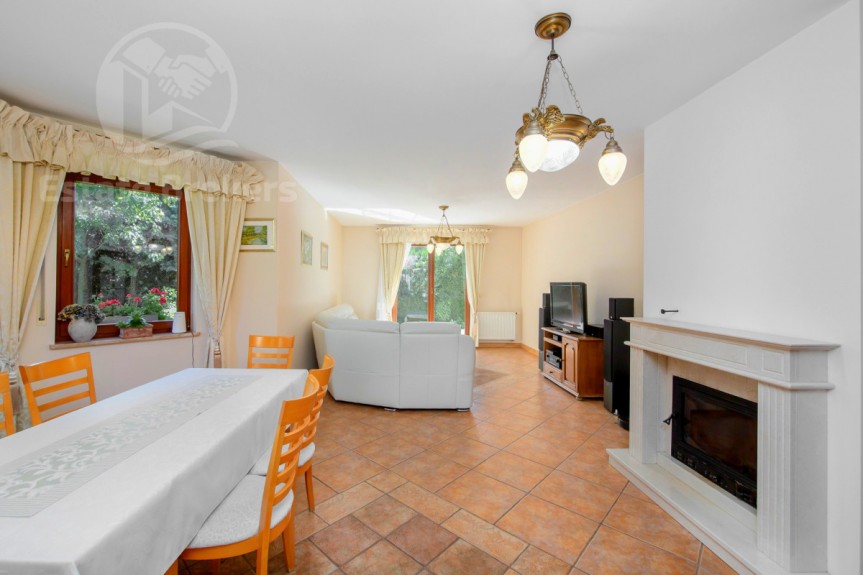 powiat wrocławski, Ż&oacute;rawina, Sportowa, Funkcjonalny dom dla rodziny lub pod działalność