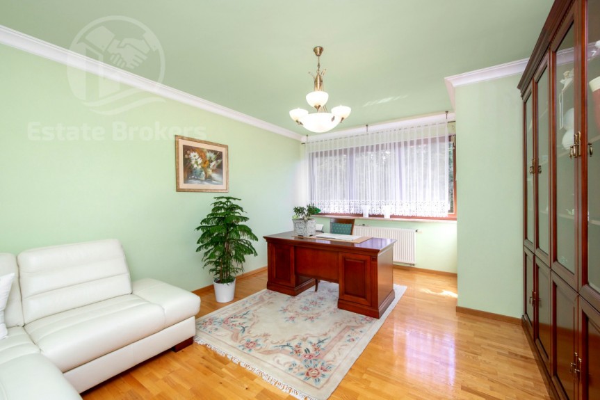 powiat wrocławski, Ż&oacute;rawina, Sportowa, Funkcjonalny dom dla rodziny lub pod działalność