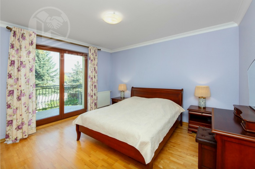 powiat wrocławski, Ż&oacute;rawina, Sportowa, Funkcjonalny dom dla rodziny lub pod działalność