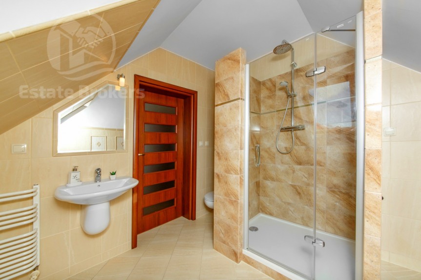 powiat wrocławski, Ż&oacute;rawina, Sportowa, Funkcjonalny dom dla rodziny lub pod działalność