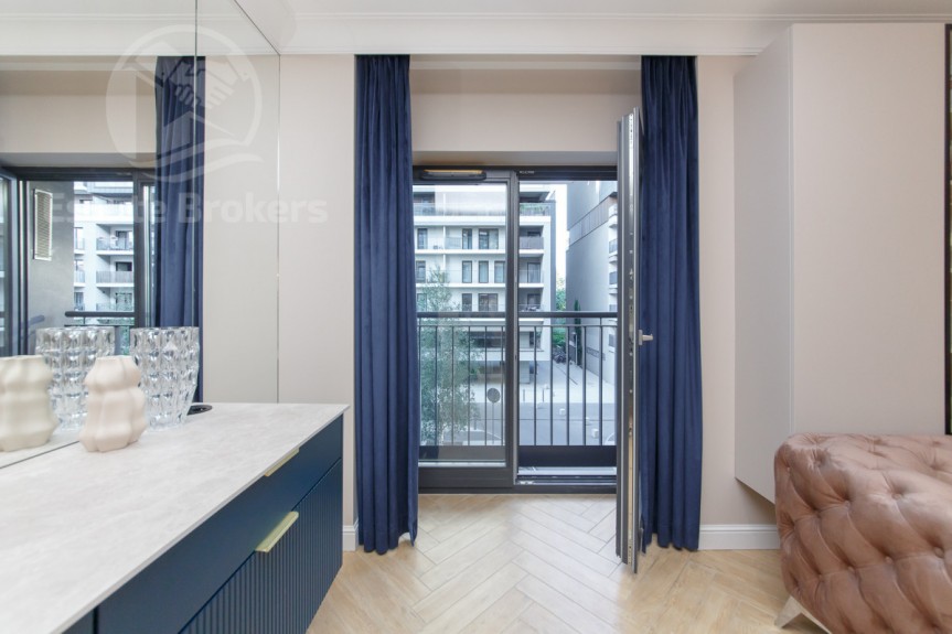 Wrocław, Przedmieście Oławskie, Walońska, Angel City  Centrum  Od zaraz  Siłownia