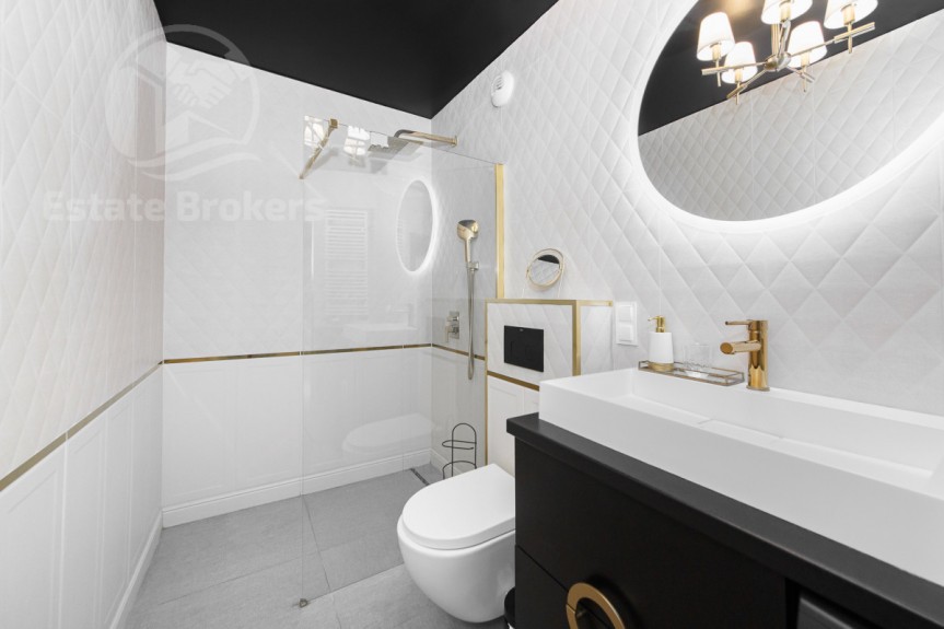 Wrocław, Przedmieście Oławskie, Walońska, Angel City  Centrum  Od zaraz  Siłownia