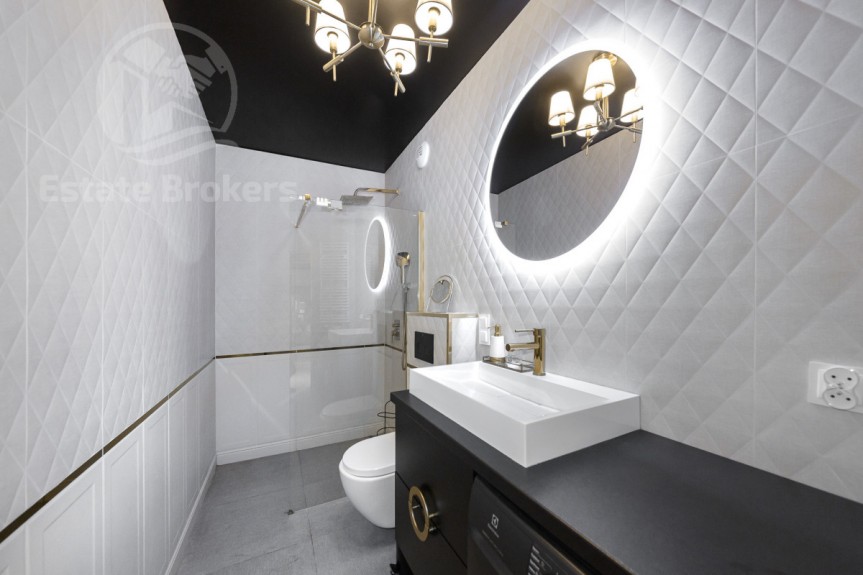 Wrocław, Przedmieście Oławskie, Walońska, Angel City  Centrum  Od zaraz  Siłownia