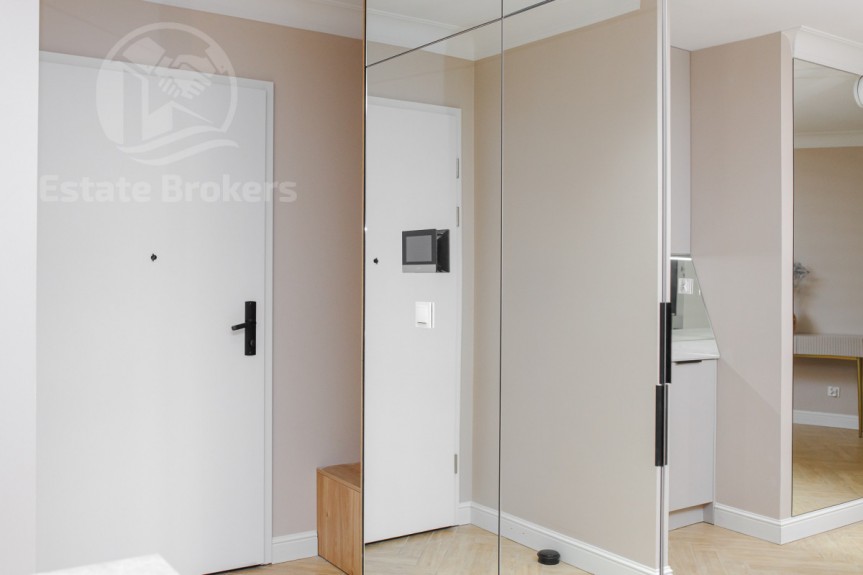 Wrocław, Przedmieście Oławskie, Walońska, Angel City  Centrum  Od zaraz  Siłownia