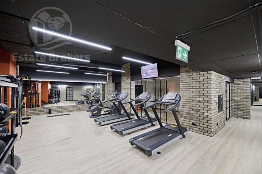 Wrocław, Przedmieście Oławskie, Walońska, Angel City  Centrum  Od zaraz  Siłownia