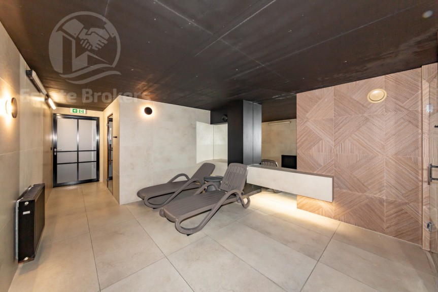 Wrocław, Przedmieście Oławskie, Walońska, Angel City  Centrum  Od zaraz  Siłownia