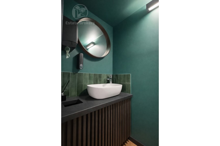 Wrocław, Śr&oacute;dmieście, Marii Curie-Skłodowskiej, Gotowy lokal z witryną w studentska okolicy