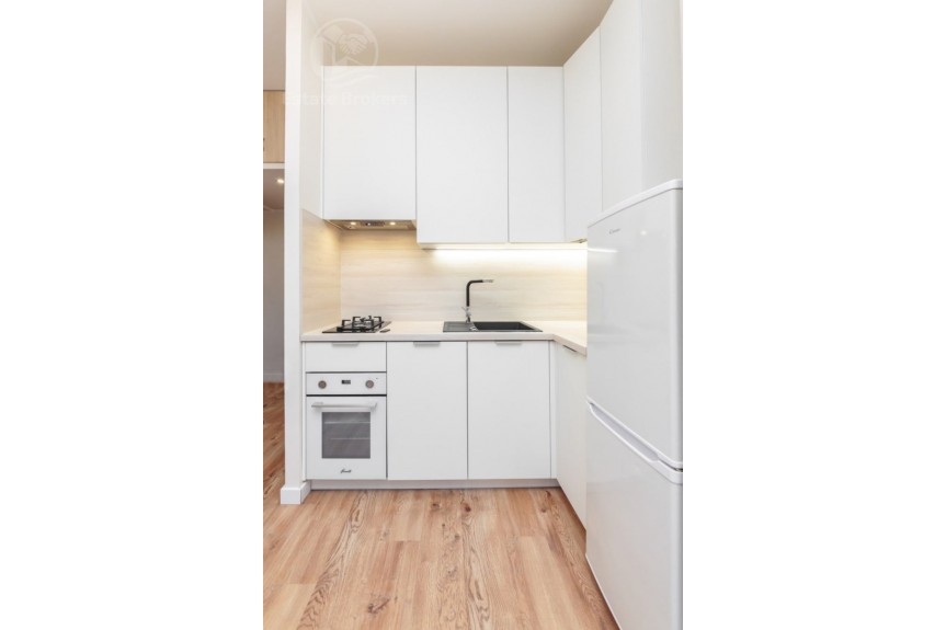 Wrocław, Fabryczna, Kawalerka na Grabiszynie z dużym podw&oacute;jnym ł&oacute;żkiem