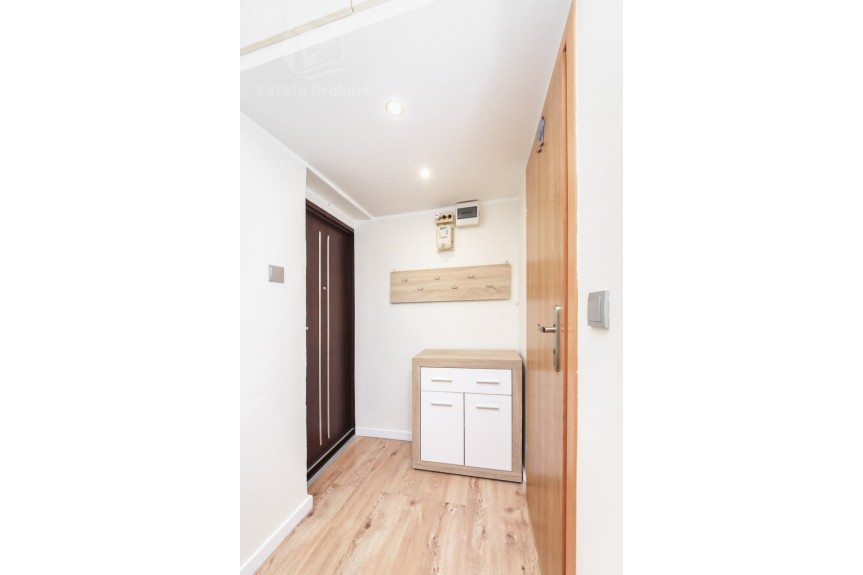 Wrocław, Fabryczna, Kawalerka na Grabiszynie z dużym podw&oacute;jnym ł&oacute;żkiem