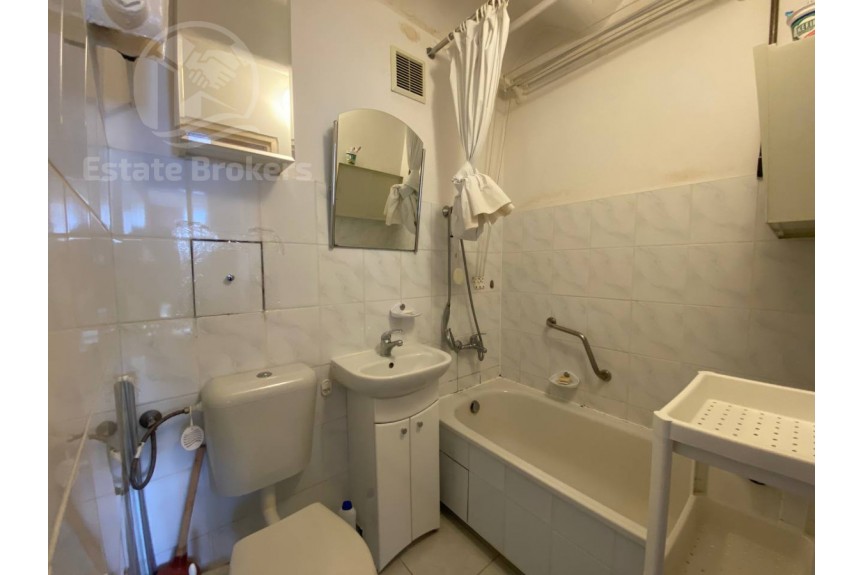 Wrocław, Krzyki, Jantarowa, obok SkyTower 3 pokoje z windą