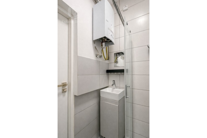 Wrocław, Stare Miasto, Dworcowa, Kawalerka z remontem tuż przy Dworcu Gł&oacute;wnym