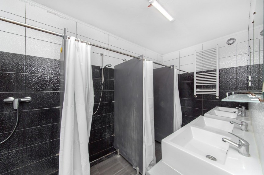 wrocławski, Kobierzyce, Polna, Dom inwestycynjny  jako  11 pokoi  l Działka 900m2