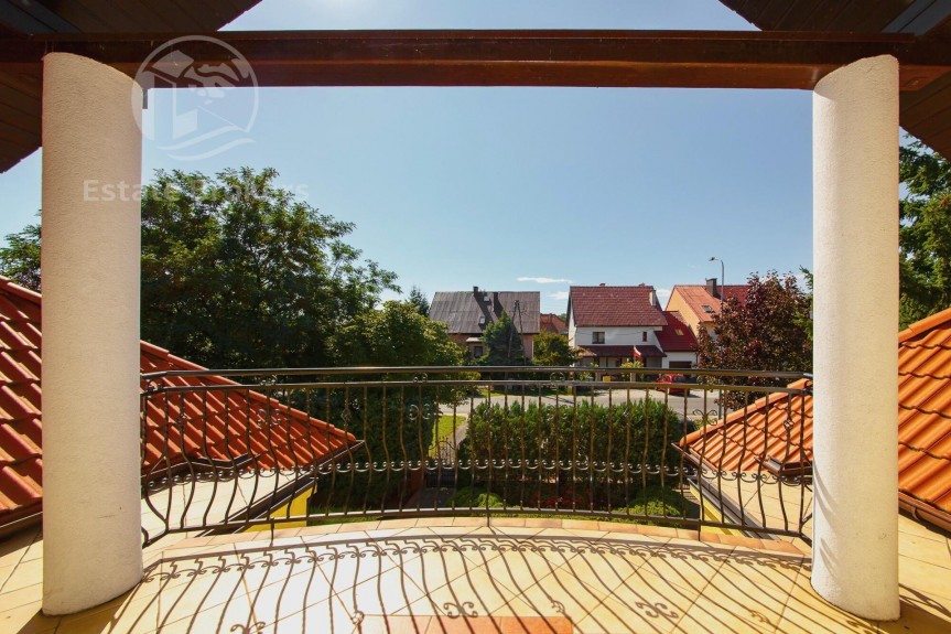 wrocławski, Ż&oacute;rawina, Sportowa, Funkcjonalny dom  dla rodziny lub pod działalność