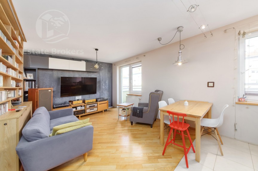 Wrocław, Wrocław-Krzyki, Gaj, Świeradowska, Dwupoziomowe 3 pokoje | Balkon | Widok na patio
